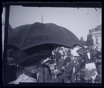 Au Café de Paris, Monte-Carlo, avril 1905