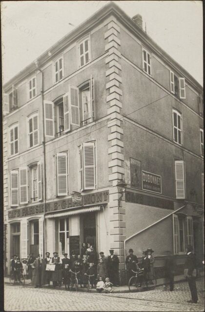 [Épinal, Café 11932931ien]