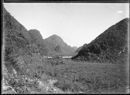 Tonkin. Près Kécheu. Le vallon et la plantation de la Créssonnière / [photogr.] A