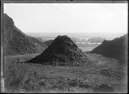 Tonkin. Près Kécheu. Vue vers le Delta en montant aux 99 Collines / [photogr.] A